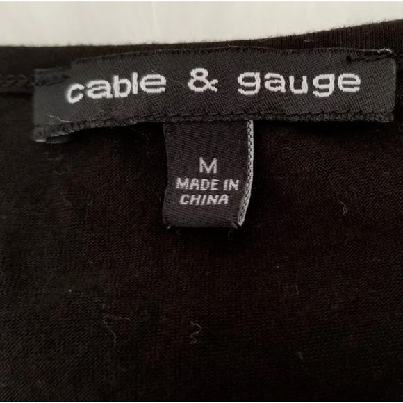 Cable & Gauge Black and a green sleeveless top, with ruffle detail. - Size M - Picture 4 of 4